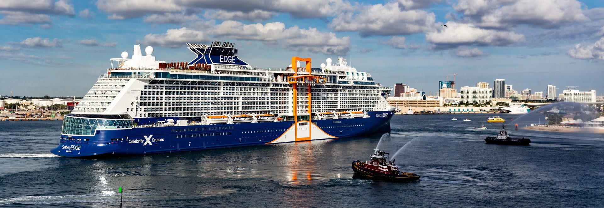 Celebrity Cruises spouští historicky novou loď, pojmenovanou historickou kmotrou Celebrity Cruises spouští historicky novou loď, pojmenovanou historickou kmotrou