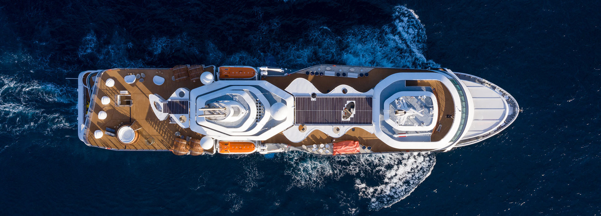 Celebrity Cruises před debutem Celebrity Flora oznamuje tři revoluční partnerství Celebrity Cruises před debutem Celebrity Flora oznamuje tři revoluční partnerství