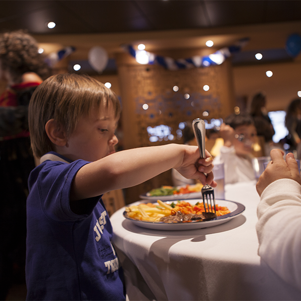 Je jídlo na lodi vhodné i pro děti?