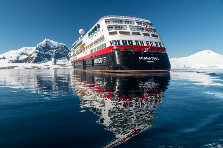 MS Midnatsol
