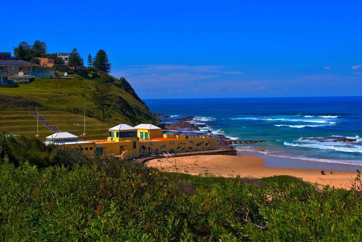 Pohled na pláž v Port Kembla, Austrálie