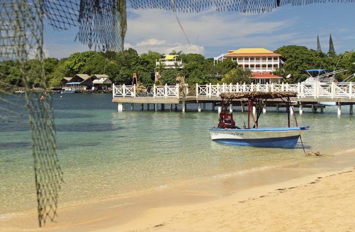 Pobřeží Isla de Roatanu, Honduras