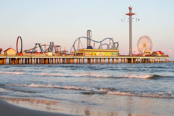 Galveston Island Historic Pleasure Pier – Užijte si spoustu legrace na horských drahách a ruském kole na zábavním mole v Mexickém zálivu