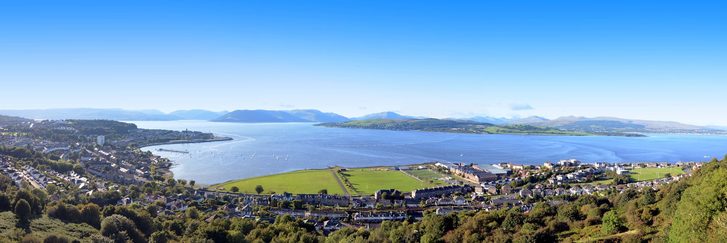 Panorama na přístavní město Greenock