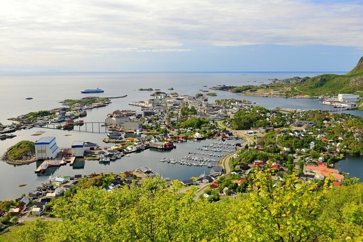 Svolvaer - Výhled ze stezky Sherpasti Djevelporten.