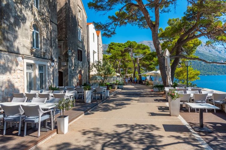 Korčula - Přímořská promenáda ve starém městě Korčula