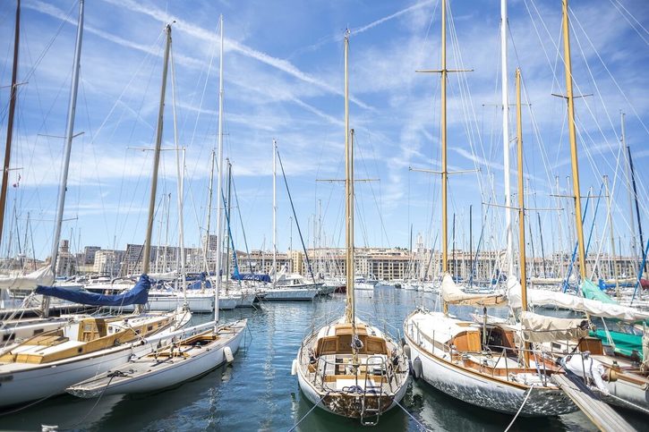 Marseille - pohled na lodě v přístavu Vieux-Port Marseille - pohled na lodě v přístavu Vieux-Port