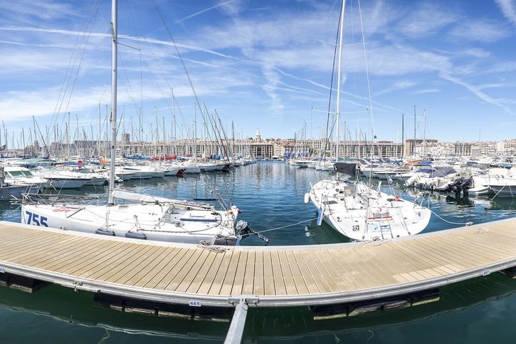 Marseille - pohled na lodě v přístavu Vieux-Port Marseille - pohled na lodě v přístavu Vieux-Port