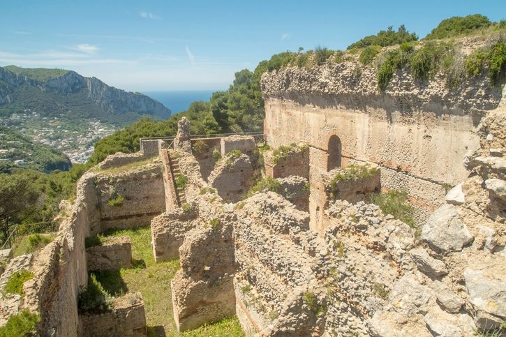 Capri - Ruiny římského paláce Villa Jovis