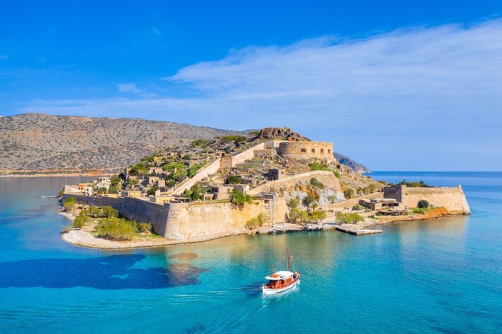 Ágios Nikólaos - Letecký pohled na ostrov Spinalonga Ágios Nikólaos - Letecký pohled na ostrov Spinalonga