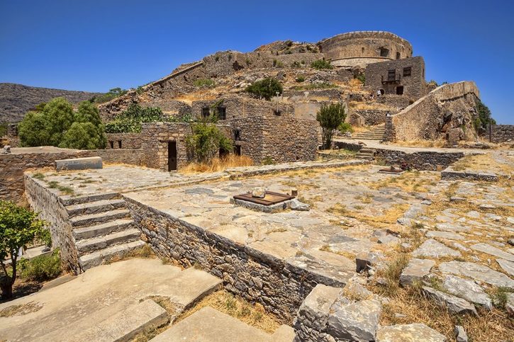 Ágios Nikólaos - Ruiny pevnosti Spinalonga. Ágios Nikólaos - Ruiny pevnosti Spinalonga.