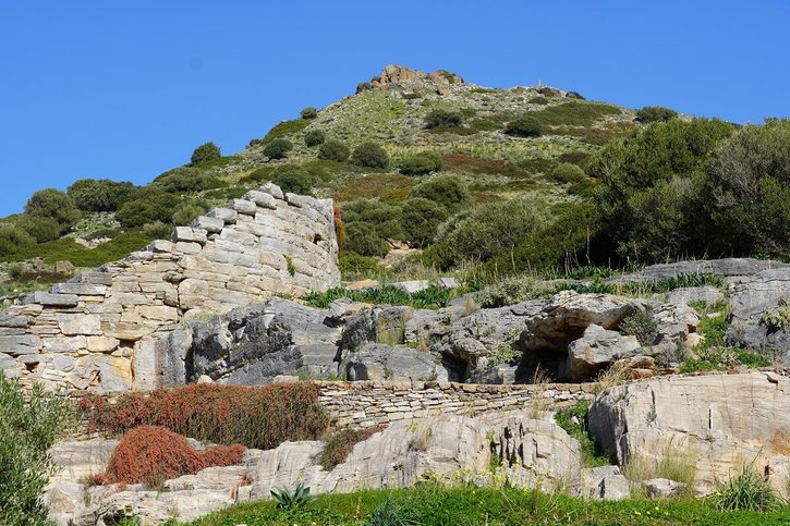 Lavrio - Antické divadlo a akropole v Thorikos