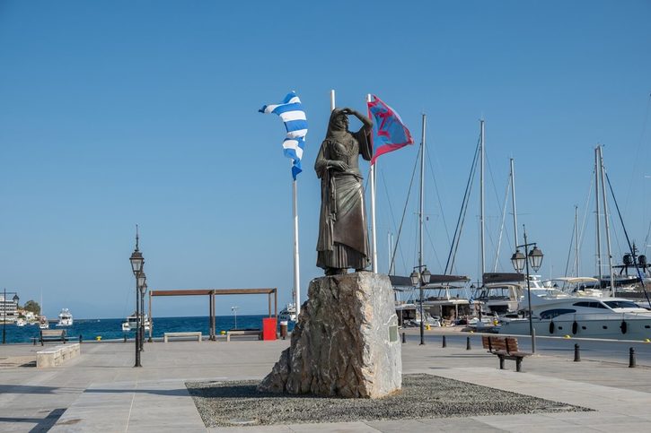 Spetses - Socha Laskariné Boubuliny