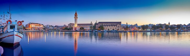 Zakynthos - Pohled na večerní přístav ve městě Zante Zakynthos - Pohled na večerní přístav ve městě Zante