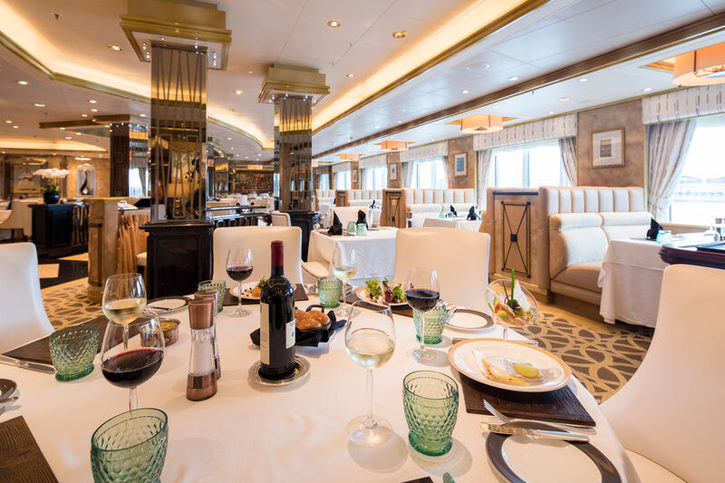 Verandah Restaurant - Queen Elizabeth