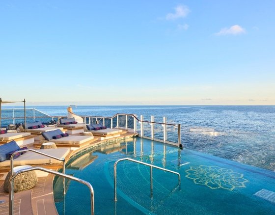 Astern Pool and Bar - Explora III
