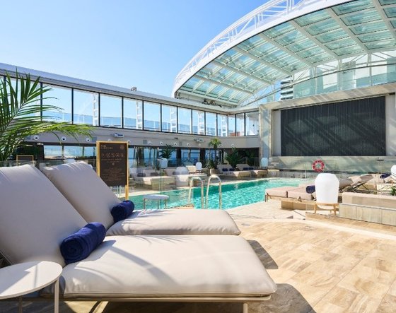 The Conservatory Pool and Bar - Explora III