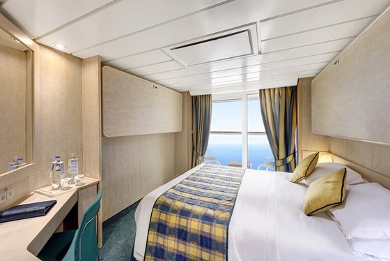 Třílůžková kajuta s balkonem (BM1) - MSC Armonia