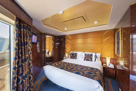 Třílůžkové Rodinné apartmá Yacht Club Executive Suite (YCT) - MSC Fantasia