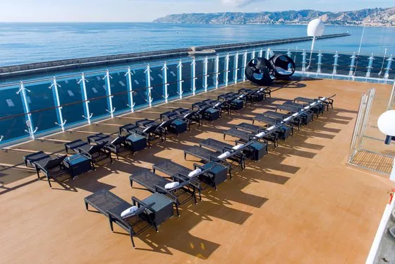MSC Lirica, sluneční paluba