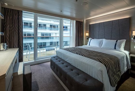 Kajuta s balkonem s výhl. na promenádu a oceán (PV) - MSC World America