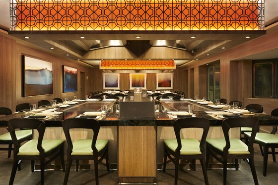 Teppanyaki Restaurant - Norwegian Dawn