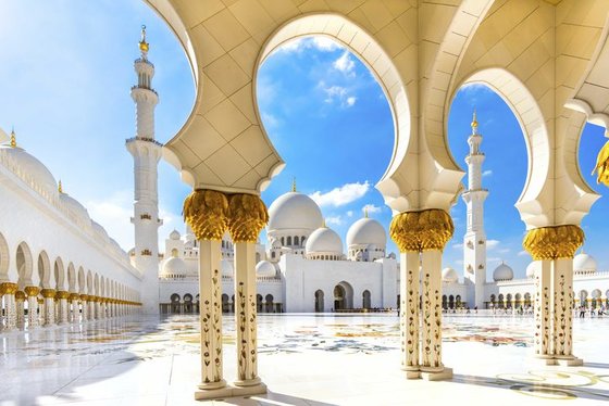 Tajemný východ na krásné MSC Euribia